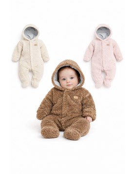 ENTERITO CON BROCHE. GOFRADO. GAMISE