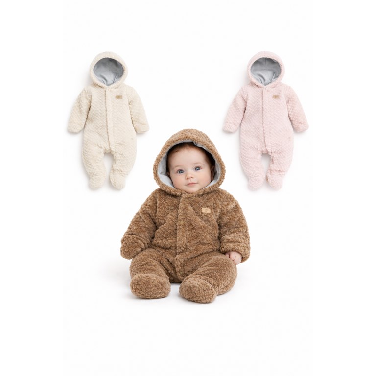 ENTERITO CON BROCHE. GOFRADO. GAMISE