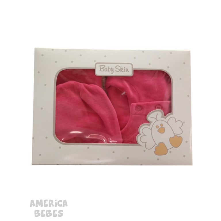 SET AJUAR 4 PIEZAS PLUSH PARA BEBE CONTIENE SAQUITO BODY PANTALON Y GORRITO SKIN