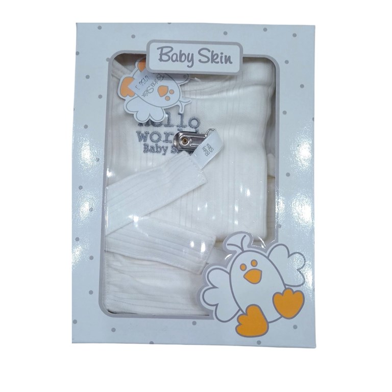 Set 3 piezas unisex de body mas pantalon y gorro.Baby skin