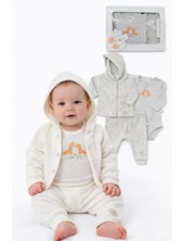SET DE 3 PIEZAS EN PLUSH CON SAQUITO BODY Y PANTALON COLOR NEUTRO. BABY SKIN