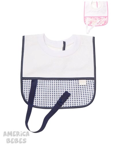 BABERO CON BOLSILLO Y PORTA CHUPETE PILIM