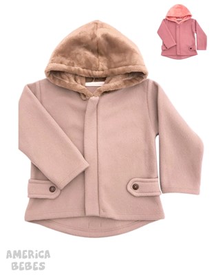 CAMPERA BEBE CON BOLSILLO Y CAPUCHA EN HERITAGE TEXTURADO. PILIM