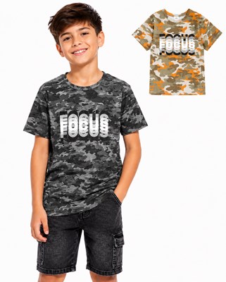 REMERA MANGA CORTA CAMUFLADA ESTAMPA FOCUS. POPEYE
