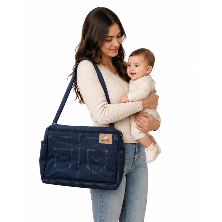 BOLSO SUBLIMADO SIMIL JEAN, IMPERMEABLE. BOLSILLO EXTERNO Y LATERALES. CORREA REGUALBLE. MI BES