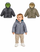 CAMPERA DE ABRIGO CON CAPUCHA Y BOLSILLOS CON CIERRE. BABY WAY