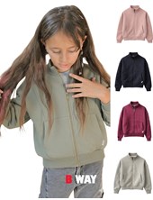 Campera de frisa con bolsillos de nena. Baby Way