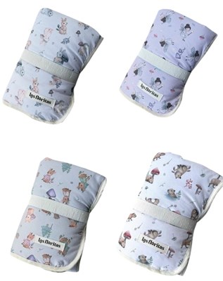 CM04 Maxi cambiador plegable estampado. Medidas:70 cm x 50 cm Colores surtidos. Las Floritas