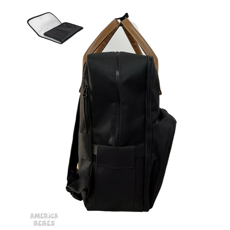 MOCHILA  MATERNAL REMI DOBLE COMPART. , CORDURA Y ECOCUERO C/ BOLS. TERMICOS - NEGRO CON SUELA