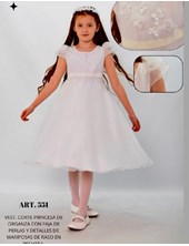 Vestido corte princesa con mariposas en pecho. Perlas en cintura y escote. Children Dior