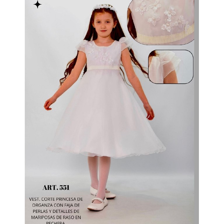 Vestido corte princesa con mariposas en pecho. Perlas en cintura y escote. Children Dior
