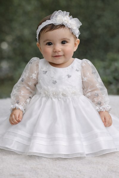 VESTIDO BAUTISMO CON PECHERA, MAGA LARGA BORDADA, FALDA DE ORGANZA CONTABLAS. CHILDREN DIOR