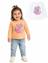 REMERA MANGA LARGA DE BABA CON ESTAMPA CORAZONES Y FLORES. RUABEL