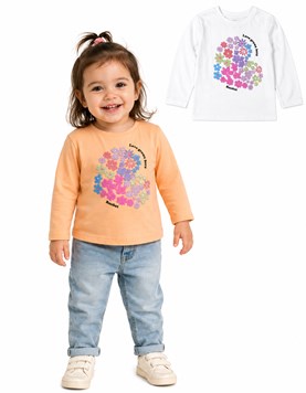 REMERA MANGA LARGA DE BABA CON ESTAMPA CORAZONES Y FLORES. RUABEL