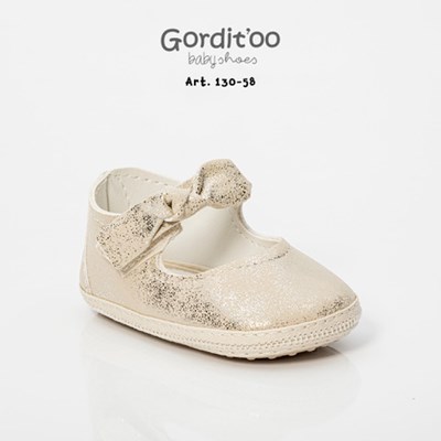 ZAPATOS BEBA PERLADO CON MOÑO NUDO PETRA. GORDITOO