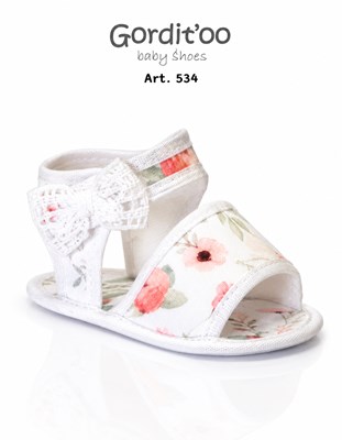 SANDALIA PARA BEBA ESTAMPA ROSAS. APLIQUE MOÑO PUNTILLA BLANCO. GORDITOO