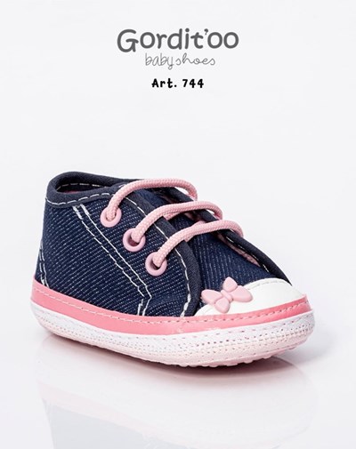 ZAPATILLA JEAN AZUL CON DETALLE EN ROSA BEBE+MOÑO. Gorditoo.