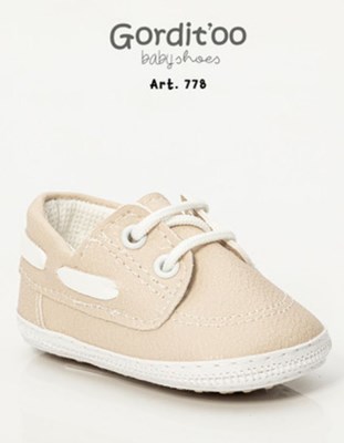 MOCASIN NAUTIK CON CORDON BEIGE-BLANCO.  GORDITOO.