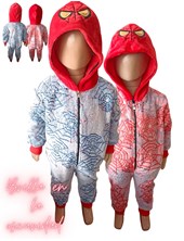 ENTERITO SPIDERMAN ESTAMPADOTELAS DE ARAÑA LUMINOSO KIGRUMIS  CON CAPUCHA FORRADA PIJAMA ENTERITO MAMELUCO DISFRAZ. (TALLES 3=12 4=18 5=24 6=36)  LABENDEL