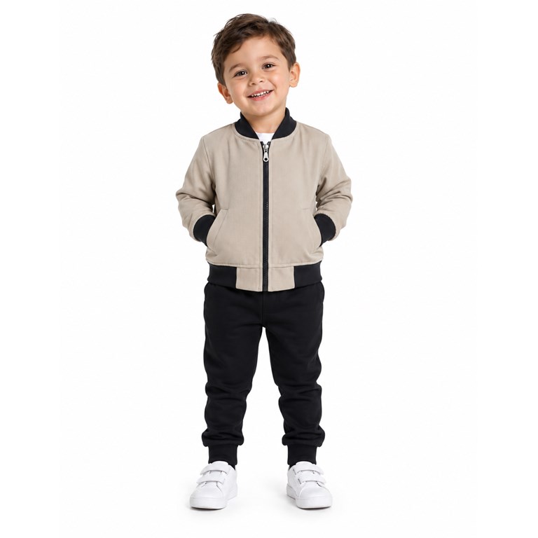 CAMPERA PARA NENE DE GABARDINA CON CIERRE Y BOLSILLOS