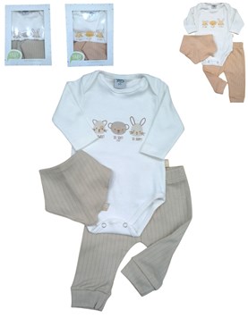 Set ajuar 3 piezas body de interlock ranita y babero bandana yaby