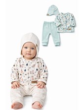 AJUAR 3 PIEZAS DE PLUSH, SAQUITO ESTAMPADO, PANTALON Y GORRO LISO. YABY
