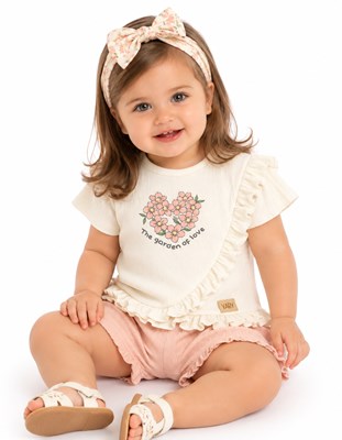 CONJUNTO BAMABULA BEBA. REMERA M/C VOLADO DIAGONAL + SHORT . YABY