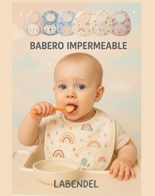 Babero con chifle y aplique. Colores surtidos. Labendel