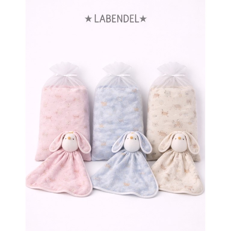 SET: MANTA REVERSIBLE DOBLE DE INTERLOCK Y DEL OTRO LADO FORRADA EN DARLON + TRAPITO DE APEGO EN BOLSA DE TUL. LABENDEL