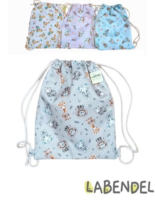 MOCHILA PLAYERRA CON CORDON REGULABRE ESTAMPADA. MEDIDAS APROX: 30CM X 22CM. LABENDEL