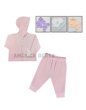 Conjunto de camiseta en interlock liso con estampa central combinado con pantalon al tono colores de nena dreams