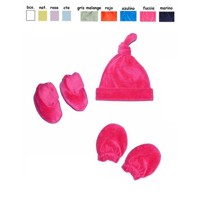 SET AJUAR 3 PIEZAS PLUSH GORRITO MITON Y ESCARPIN PICOLO