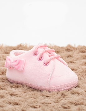 ZAPATILLA PLUSH ROSA BEBE CON MOÑO . GORDITOO.