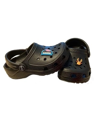 SUECO NEGRO DE GOMA CON PINS SEAWALK