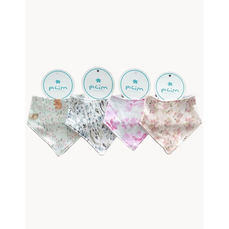 BABERO BANDANA ESTAMPADO CON BROCHE PILIM